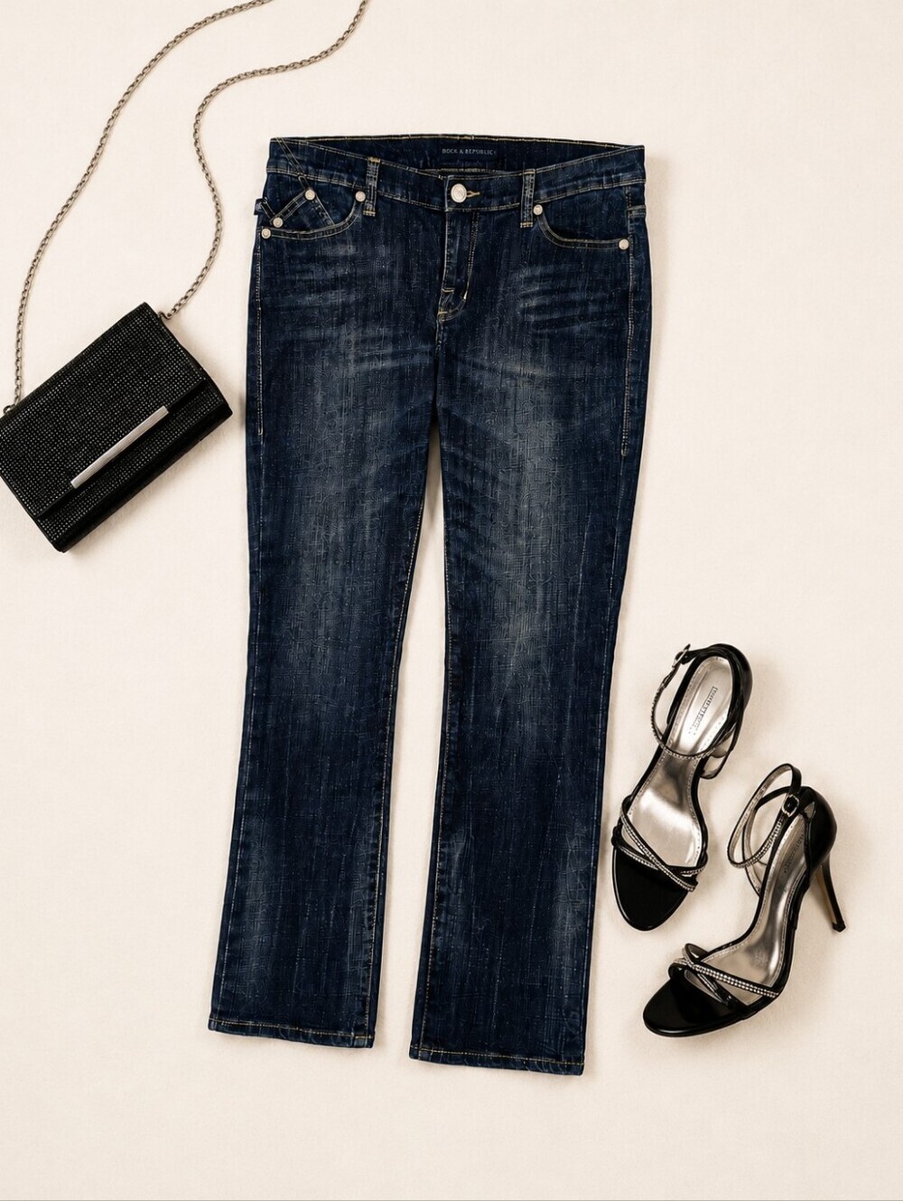 Rock & Republic BERLIN Dark Wash Straight Leg 5 Pocket Jeans. Ladies 14M